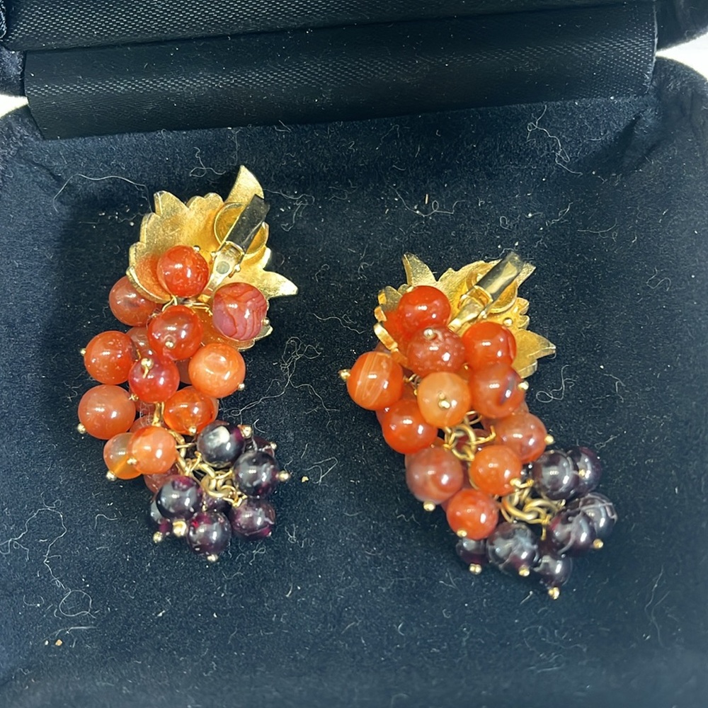 Macy's Gold and Red Cluster Brooch Set earrings and a brooch pin - Picture 5 of 7